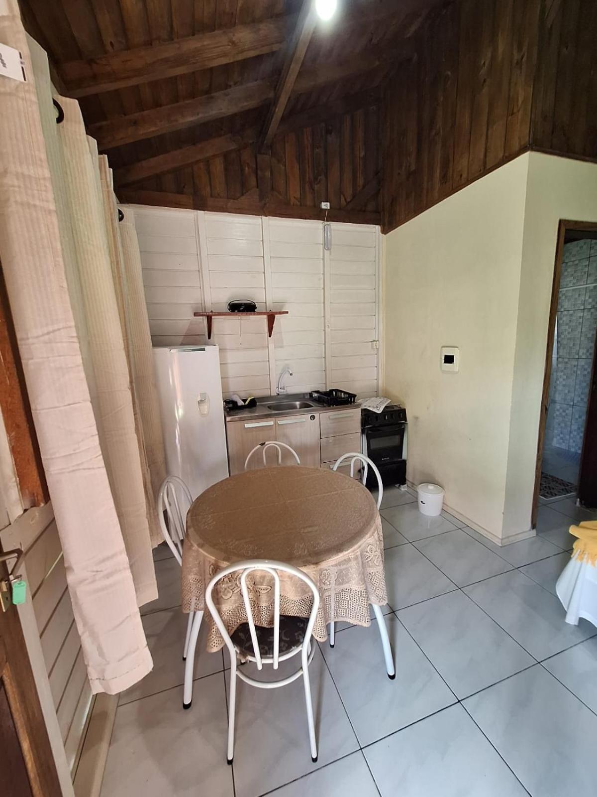 Alojamento de Turismo Selvagem Chale's Zinn - Do Rosa Imbituba (Santa Catarina)
